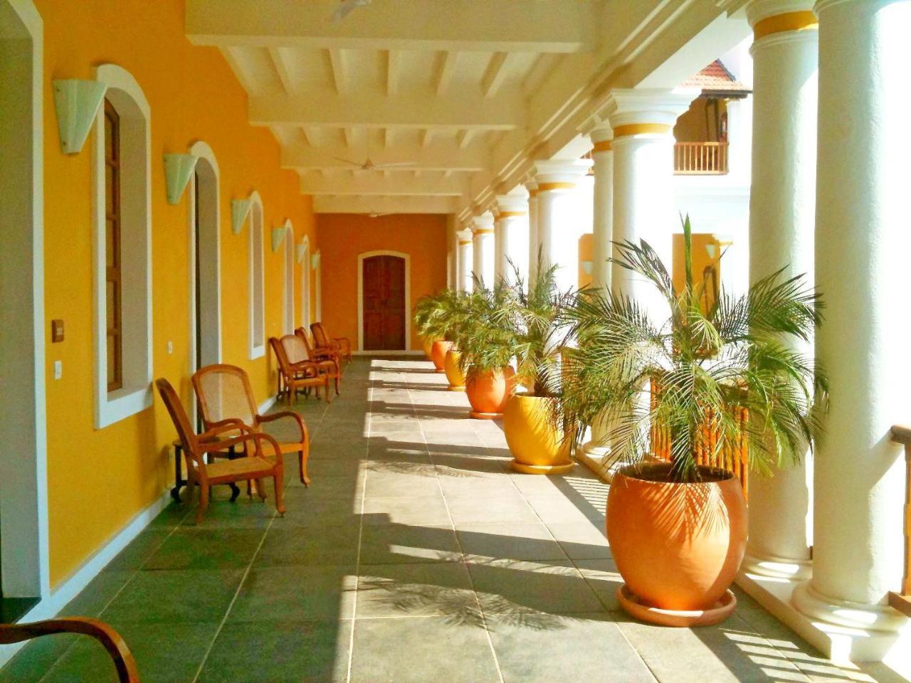 Palais De Mahe - Cgh Earth Hotel Pondicherry Exterior foto
